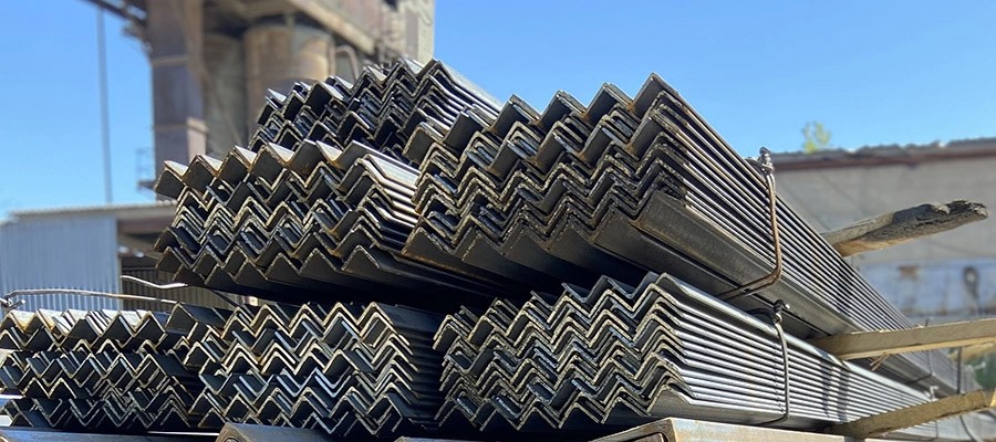 уголки из оцинкованной стали фото