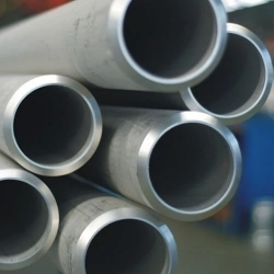 Крекинговая труба 377x10 мм 15Х5М - фото