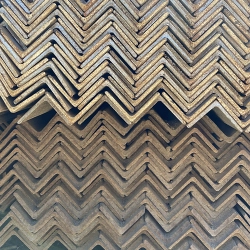 Уголок гнутый равнополочный 32х32 - фото